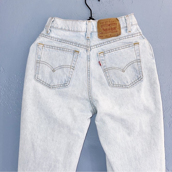 Levi's 512 90s Vintage Light Wash Mom Jeans 7/25” - Picture 5 of 14